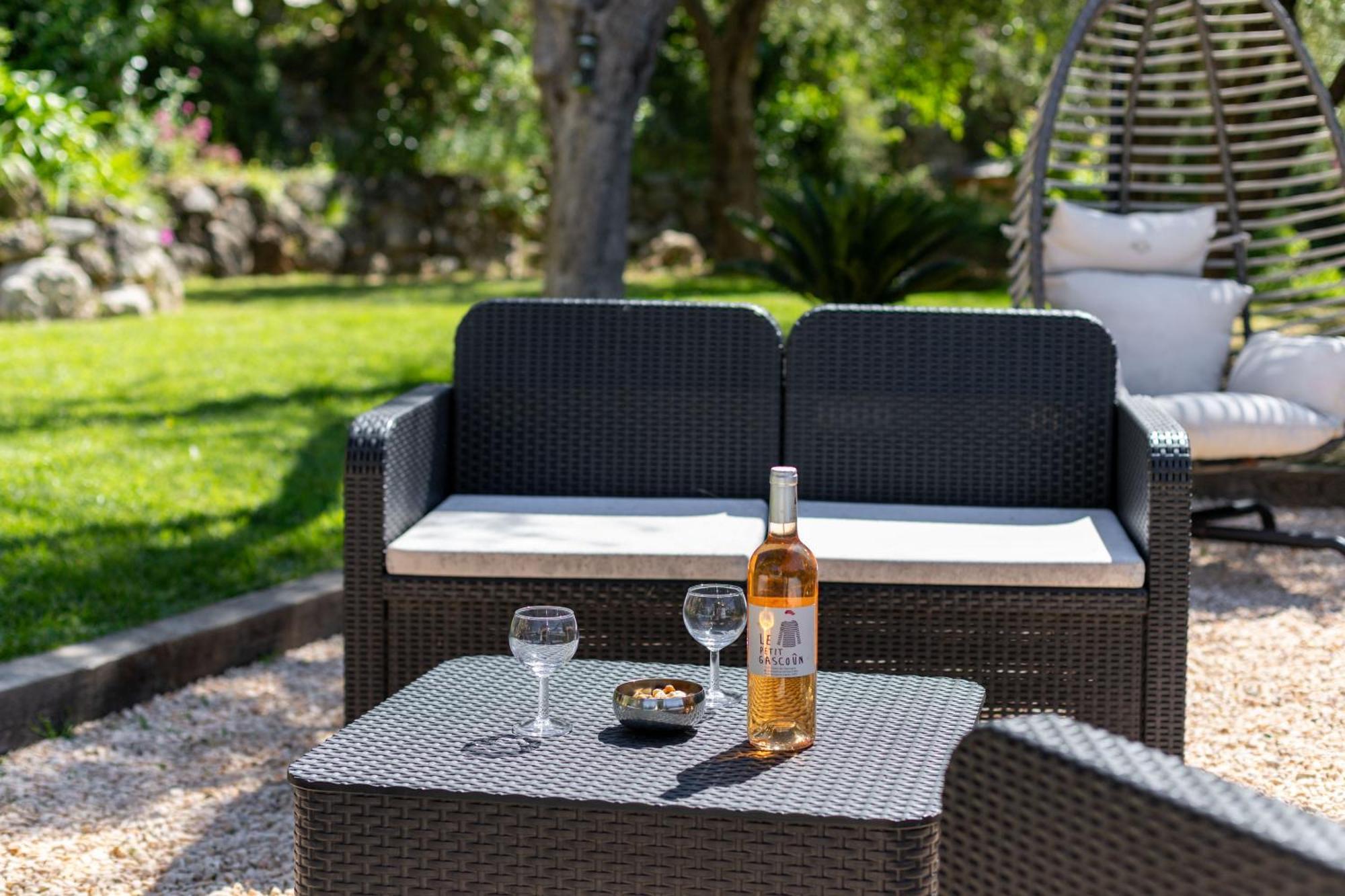 Summertime Villa Nizza