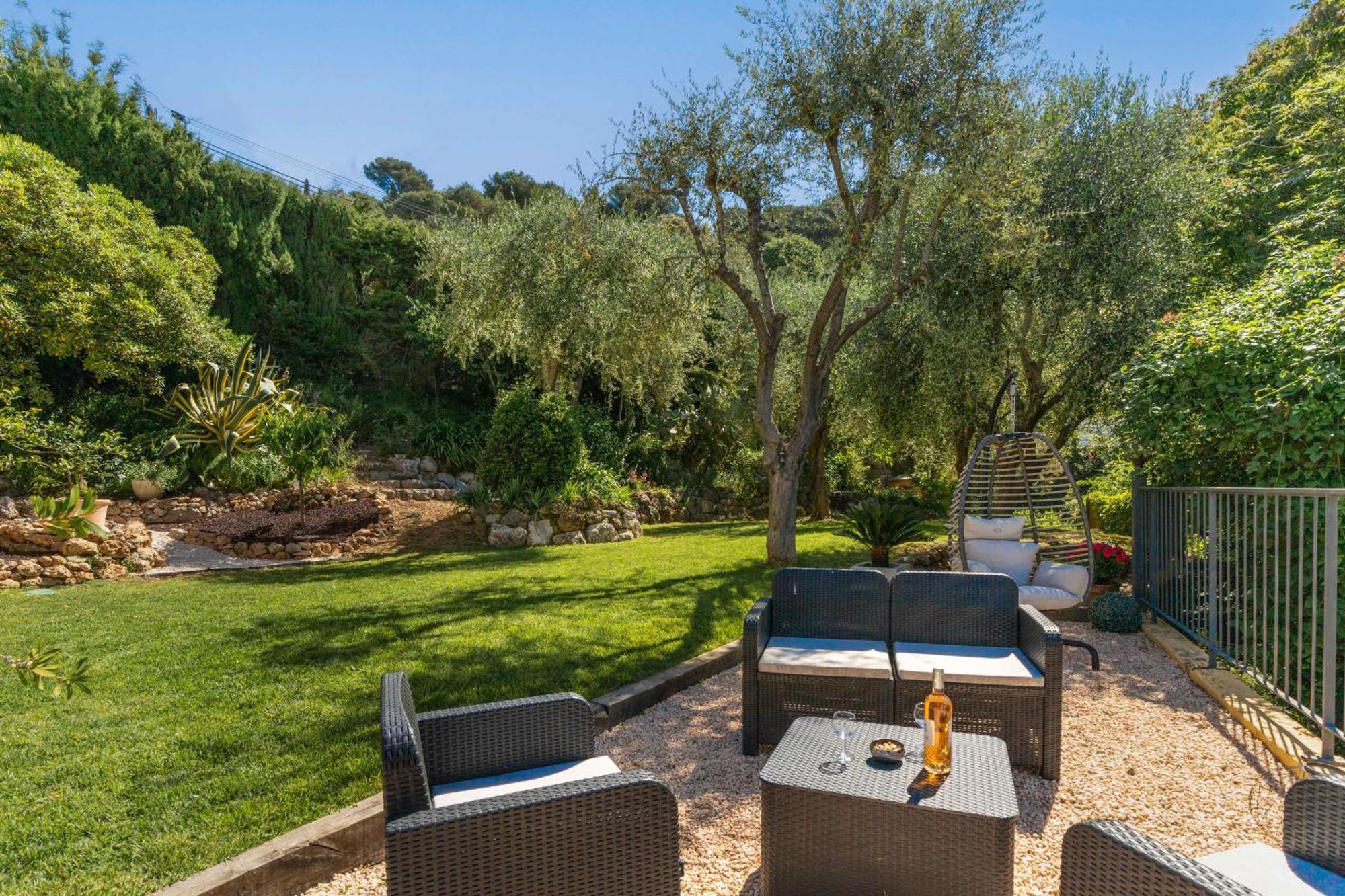 Summertime Villa Nizza